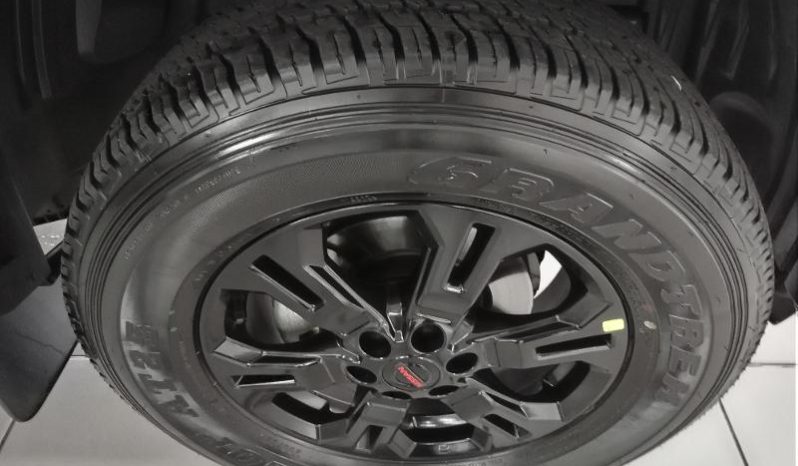 
								Nissan Navara 2.5D Pro-4X D Cab 4X4 At full									
