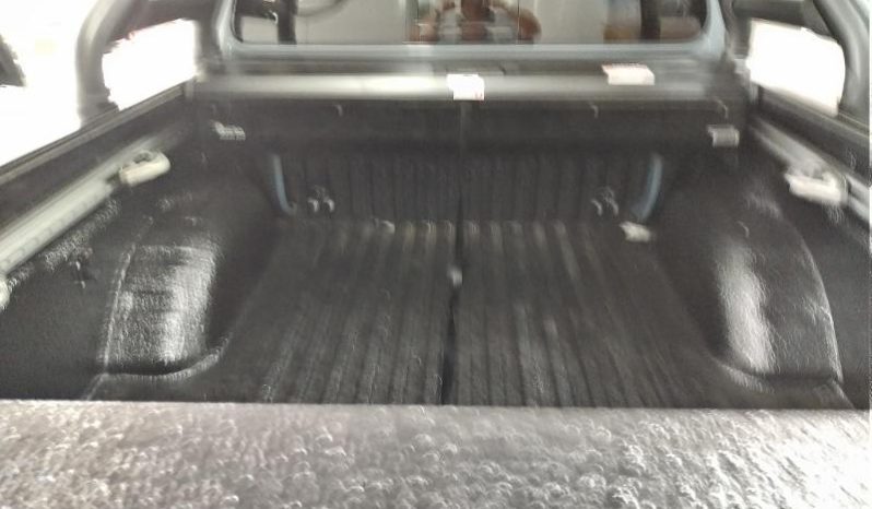 
								Nissan Navara 2.5D Pro-4X D Cab 4X4 At full									
