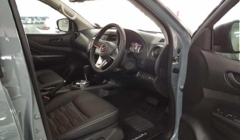 
								Nissan Navara 2.5D Pro-4X D Cab 4X4 At full									