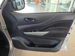 
										Nissan Navara 2.5D Se D Cab 4X2 At full									