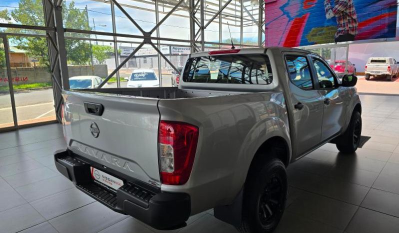 
								Nissan Navara 2.5D Se D Cab 4X2 At full									