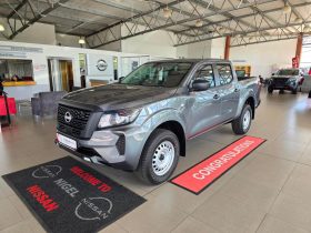Nissan Navara 2.5D Se D Cab 4X2 At