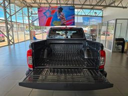 
										Nissan Navara 2.5D Se D Cab 4X2 At full									