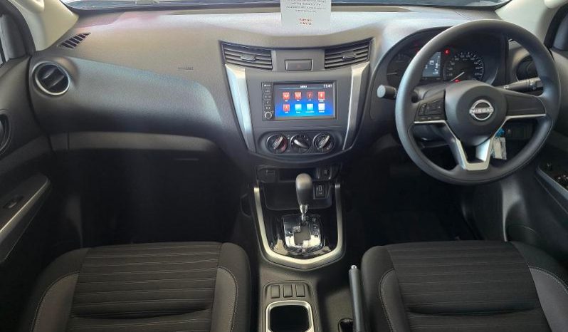 
								Nissan Navara 2.5D Se D Cab 4X2 At full									