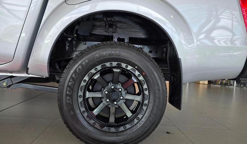 
								Nissan Navara 2.5D Se D Cab 4X2 At full									