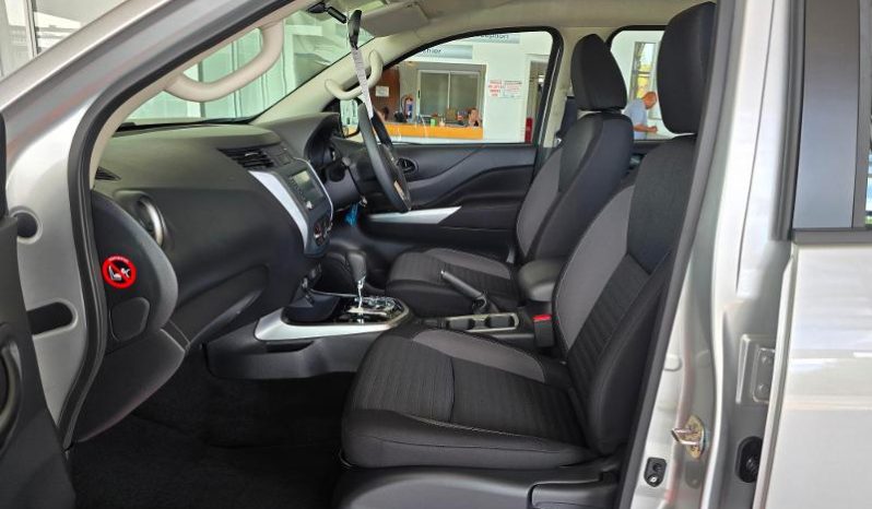 
								Nissan Navara 2.5D Se D Cab 4X2 At full									