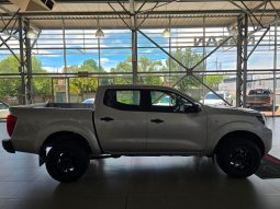 
										Nissan Navara 2.5D Se D Cab 4X2 At full									