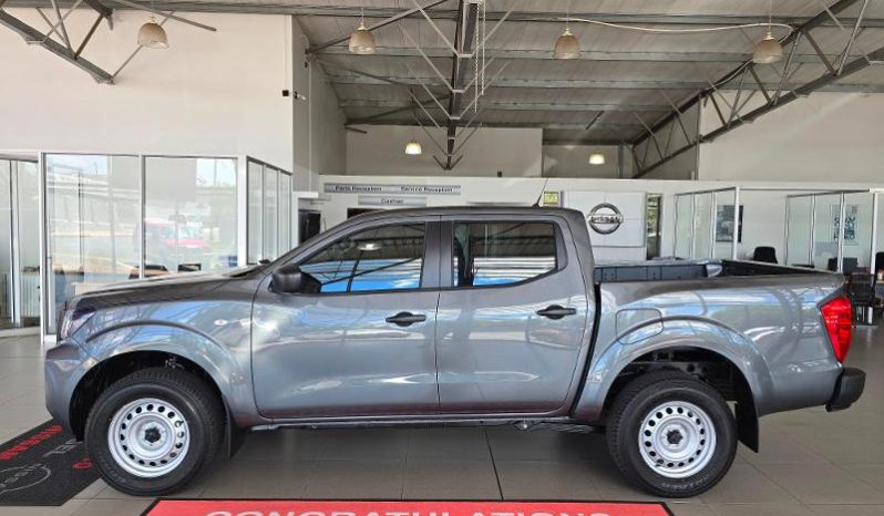 
								Nissan Navara 2.5D Se D Cab 4X2 At full									