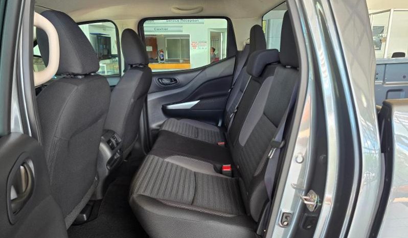 
								Nissan Navara 2.5D Se D Cab 4X2 At full									