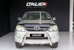 
										Toyota Fortuner 4.0 V6 4X4 At full									