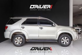 Toyota Fortuner 4.0 V6 4X4 At