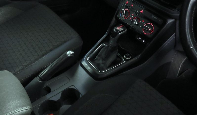 
								Volkswagen T-Cross 1.0 Tsi Comfortline Dsg full									