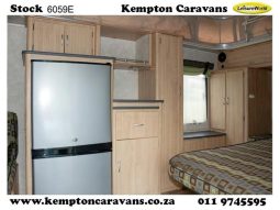 
										Caravan Gypsey Rascal full									