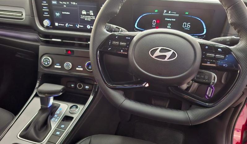 
								Hyundai Alcazar 2.0 Executive At full									