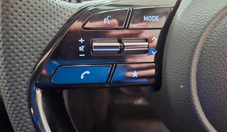 
								Hyundai Alcazar 2.0 Executive At full									