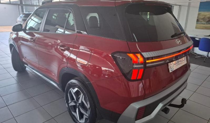 
								Hyundai Alcazar 2.0 Executive At full									