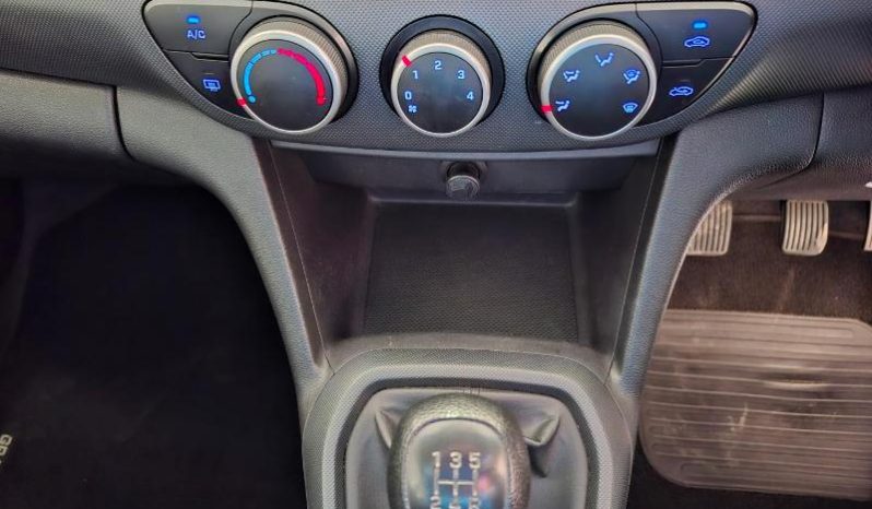 
								Hyundai Grand I10 1.2 Fluid full									