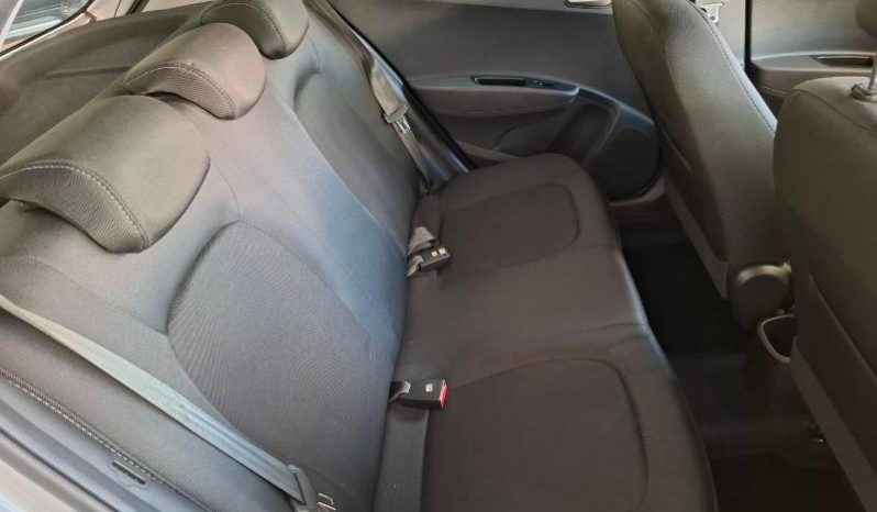 
								Hyundai Grand I10 1.2 Fluid full									