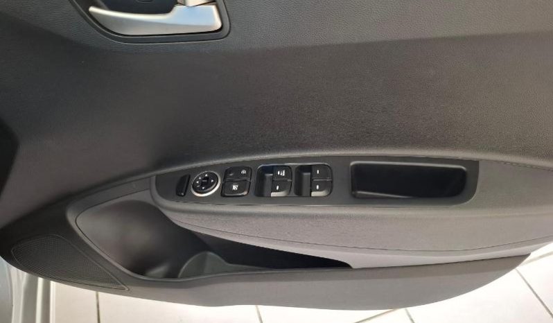 
								Hyundai Grand I10 1.2 Fluid full									