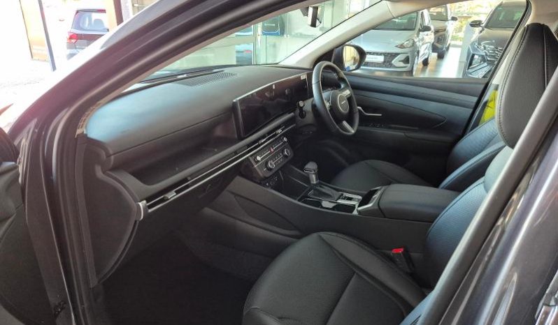 
								Hyundai Tucson 2.0 Premium At full									