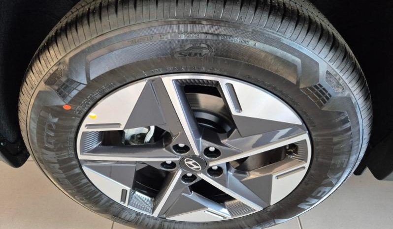 
								Hyundai Tucson 2.0 Premium At full									