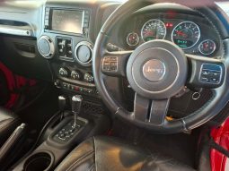 
										Jeep Wrangler Unlimited 3.6 Sahara At full									