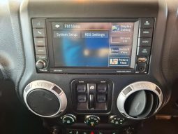 
										Jeep Wrangler Unlimited 3.6 Sahara At full									