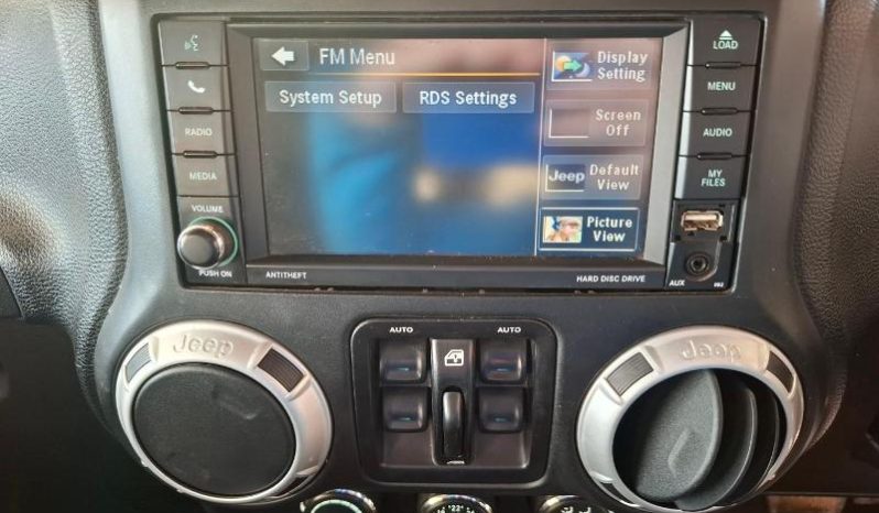 
								Jeep Wrangler Unlimited 3.6 Sahara At full									