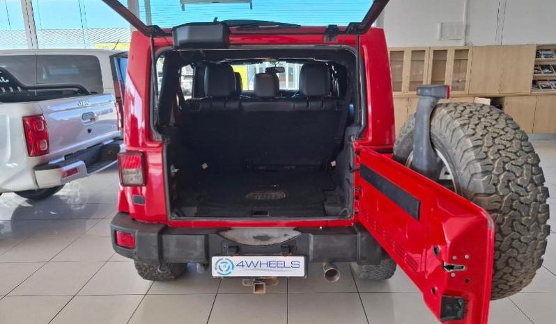 
								Jeep Wrangler Unlimited 3.6 Sahara At full									