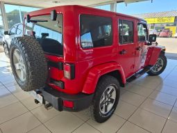 
										Jeep Wrangler Unlimited 3.6 Sahara At full									