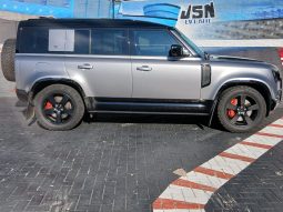 
										Land Rover Defender 110 3.0 D D300 X (221kW) full									