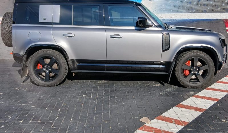 
								Land Rover Defender 110 3.0 D D300 X (221kW) full									