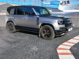 
										Land Rover Defender 110 3.0 D D300 X (221kW) full									