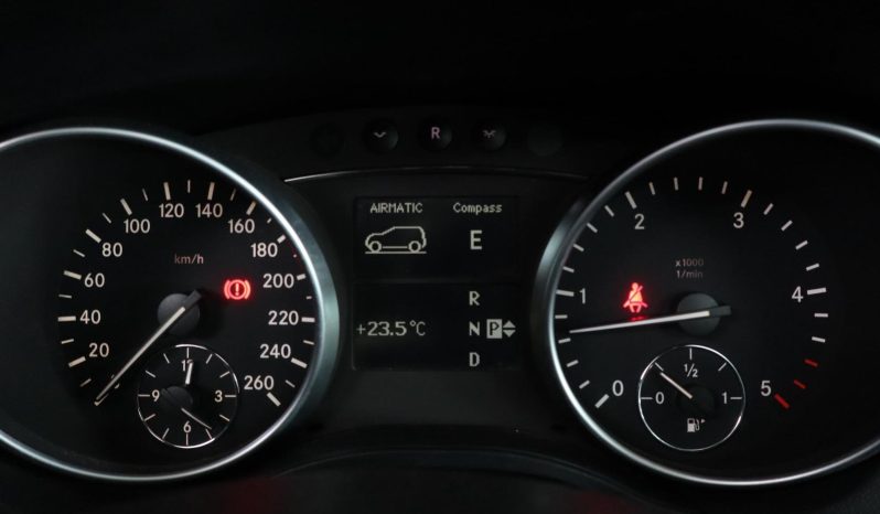 
								Mercedes Benz Ml Ml 320cdi 7G-Tronic full									