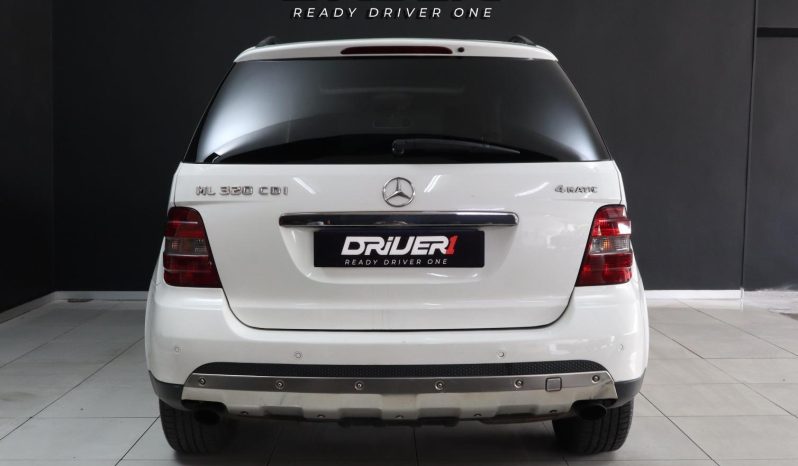 
								Mercedes Benz Ml Ml 320cdi 7G-Tronic full									