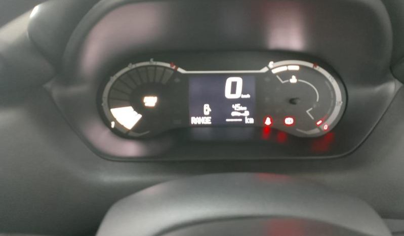 
								Nissan Magnite 1.0 Visia full									