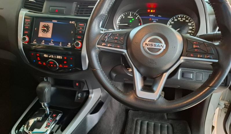 
								Nissan Navara 2.5D Le 4X2 D Cab At full									