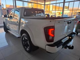 Nissan Navara 2.5D Le 4X2 D Cab At