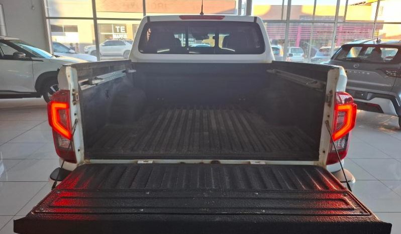 
								Nissan Navara 2.5D Le 4X2 D Cab At full									