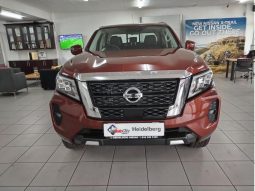 
										Nissan Navara 2.5D Le Plus D Cab 4X2 At full									