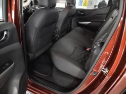 
										Nissan Navara 2.5D Le Plus D Cab 4X2 At full									