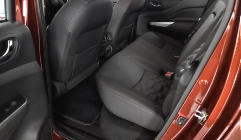 
								Nissan Navara 2.5D Le Plus D Cab 4X2 At full									