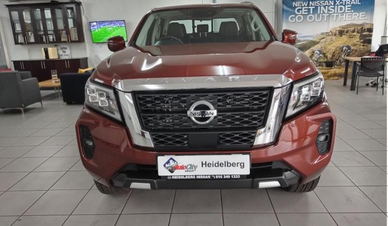 
								Nissan Navara 2.5D Le Plus D Cab 4X2 At full									