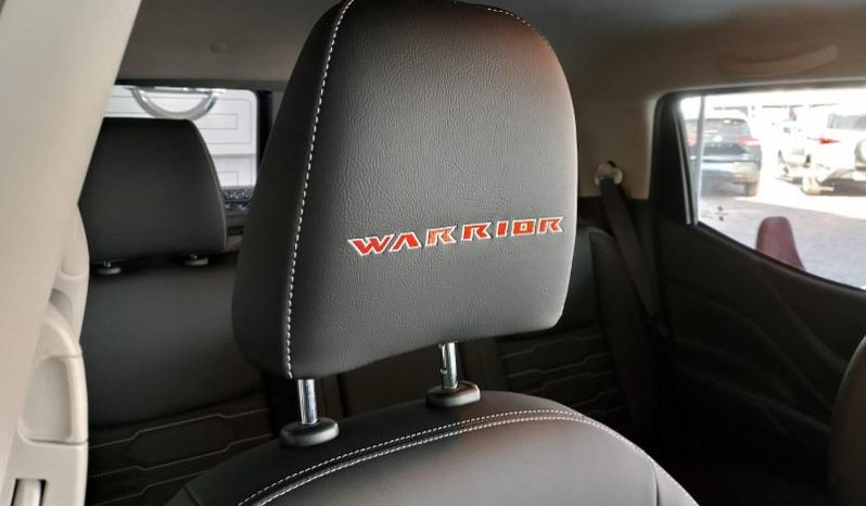 
								Nissan Navara 2.5D Pro-4X Warrior D Cab 4X4 At full									