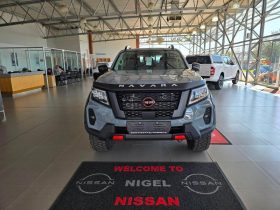 Nissan Navara 2.5D Pro-4X Warrior D Cab 4X4 At