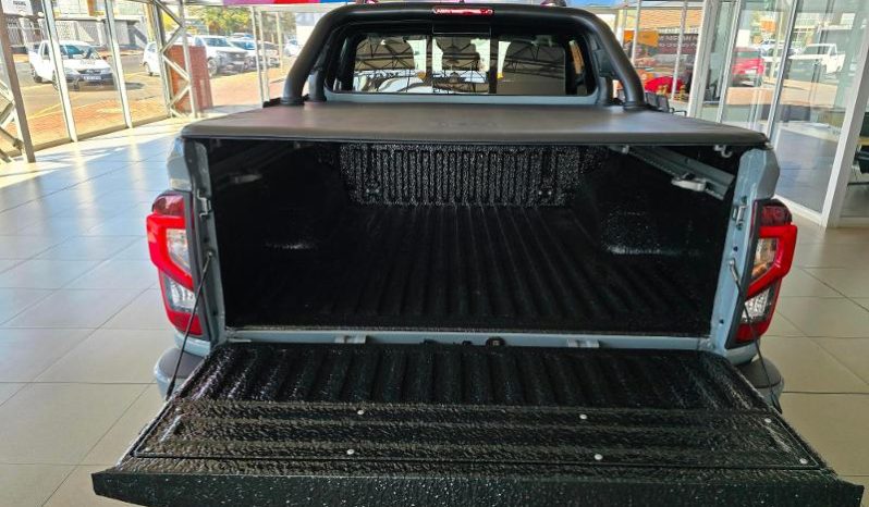 
								Nissan Navara 2.5D Pro-4X Warrior D Cab 4X4 At full									