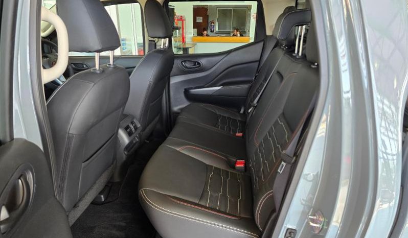 
								Nissan Navara 2.5D Pro-4X Warrior D Cab 4X4 At full									
