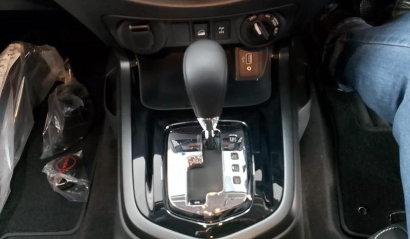 
								Nissan Navara 2.5D Pro-4X Warrior D Cab 4X4 At full									