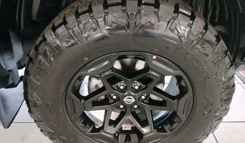 
								Nissan Navara 2.5D Pro-4X Warrior D Cab 4X4 At full									