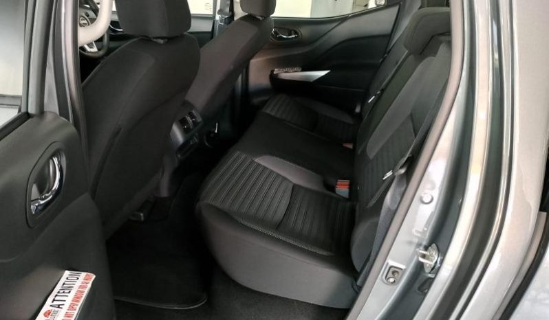 
								Nissan Navara 2.5D Se D Cab 4X4 full									